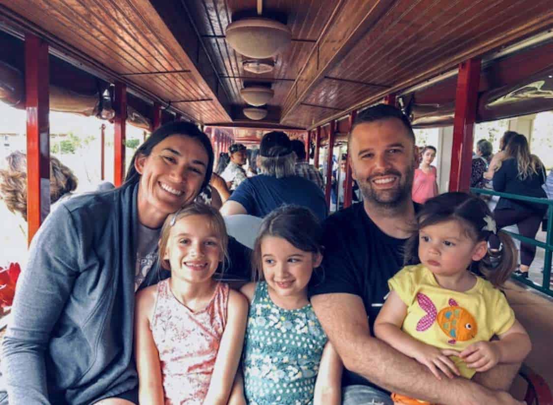 About Hawaii's Best Travel 1 Who’s Ali?
