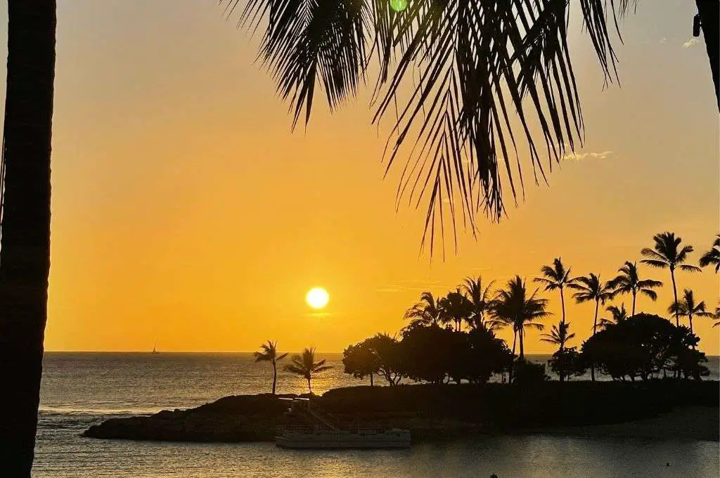 ko-olina-best-place-to-watch-the-sunset-in-Oahu