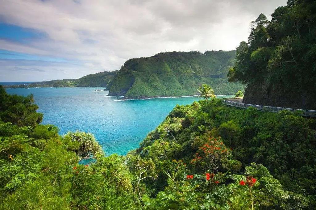 Is it Worth it to Drive the Road to Hana on Maui?