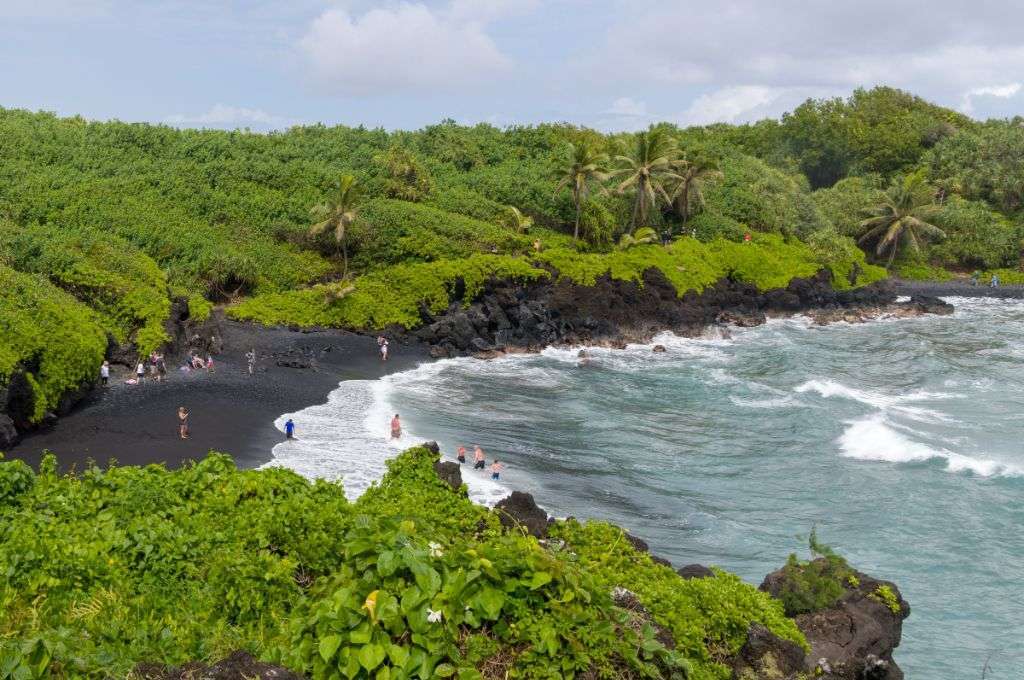 Waianapanapa Black Sand Beach road to hana maui