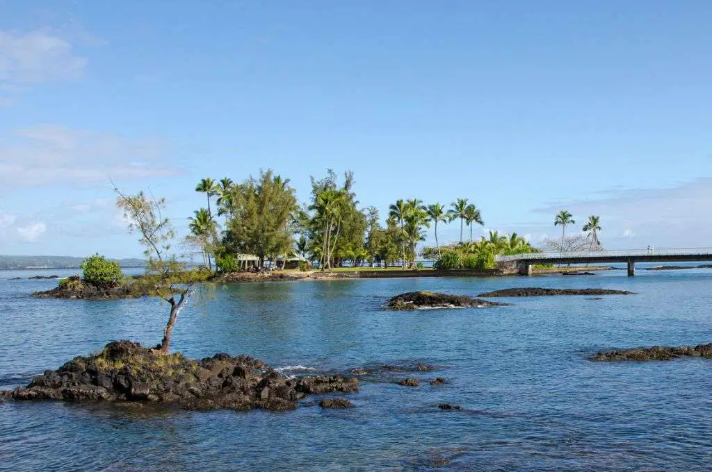 things to do in hilo coconut island