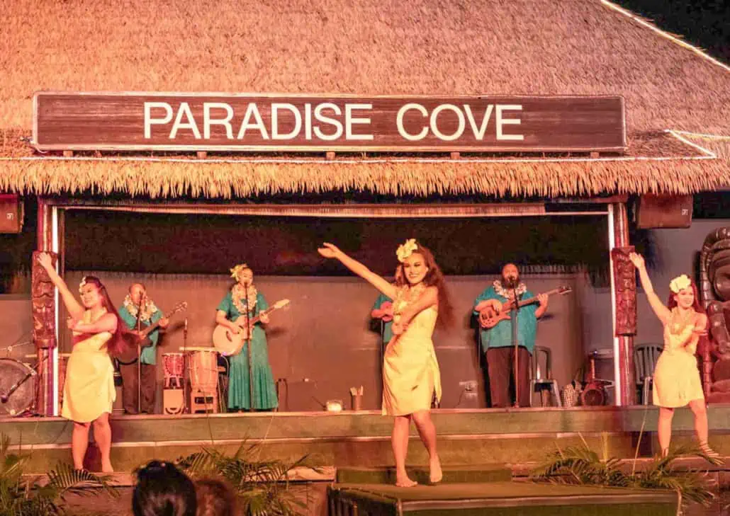 paradise-cove-luau-performers-and-stage-oahu