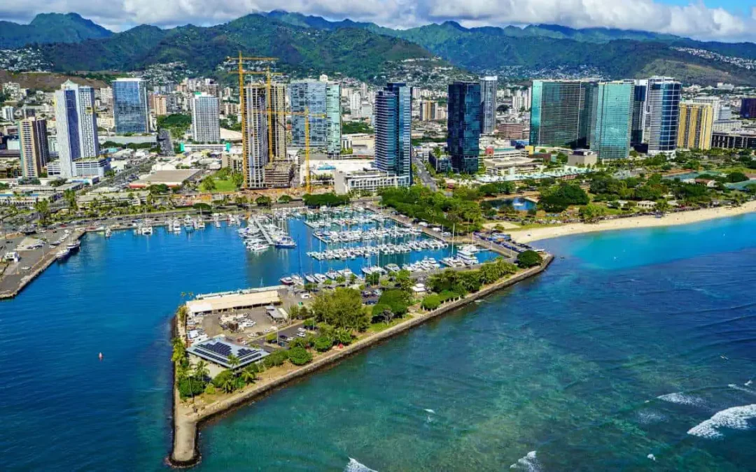 Best Time to Visit Oahu and Waikiki: Crowds, Costs, and Weather in Hawaii (2024)