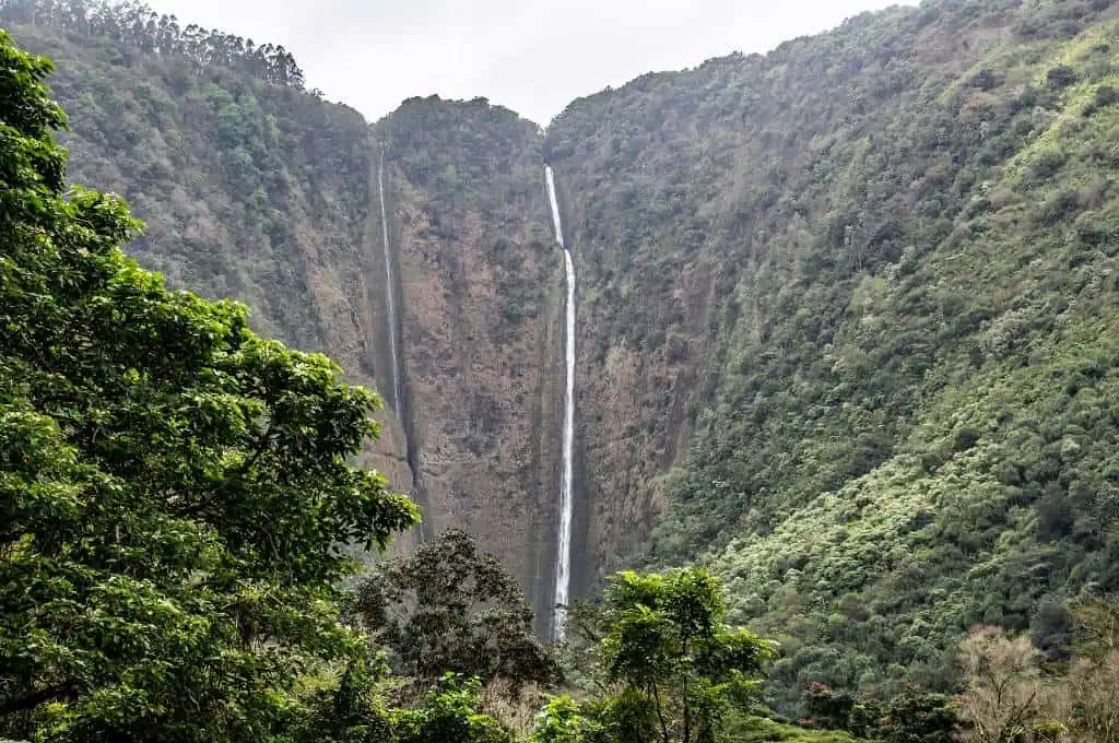 Hiilawe Falls - Big Island Waterfalls