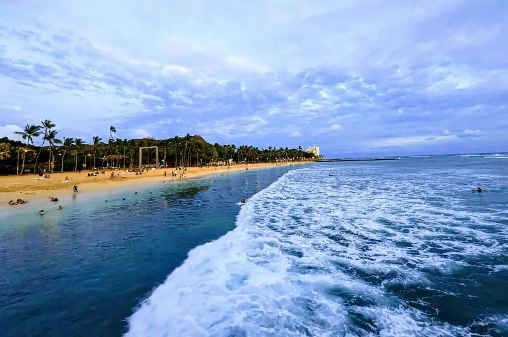 queens beach waikiki