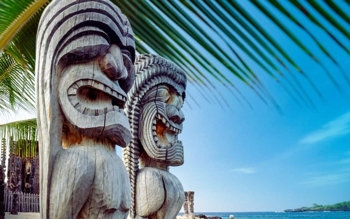 comparing Oahu, Maui, Kauai, and Big Island for trip planning